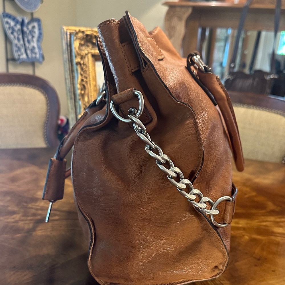 Micheal Kors Hampton Bag!! Still sells for 100-250
This bag keeps its value! - Picture 5 of 10